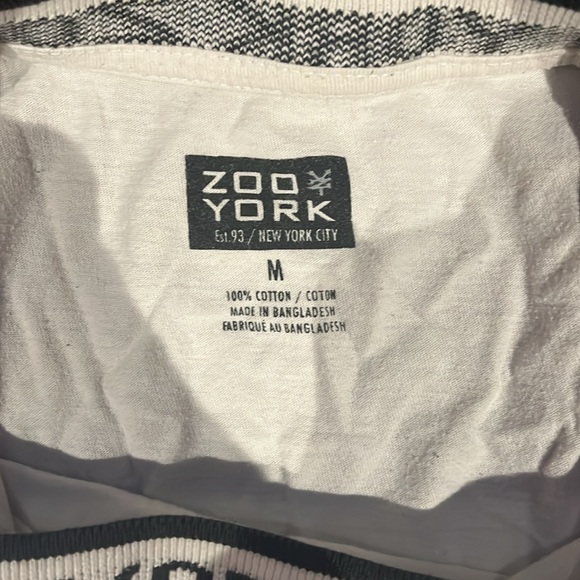 White medium zoo York T-shirt - Picture 2 of 2